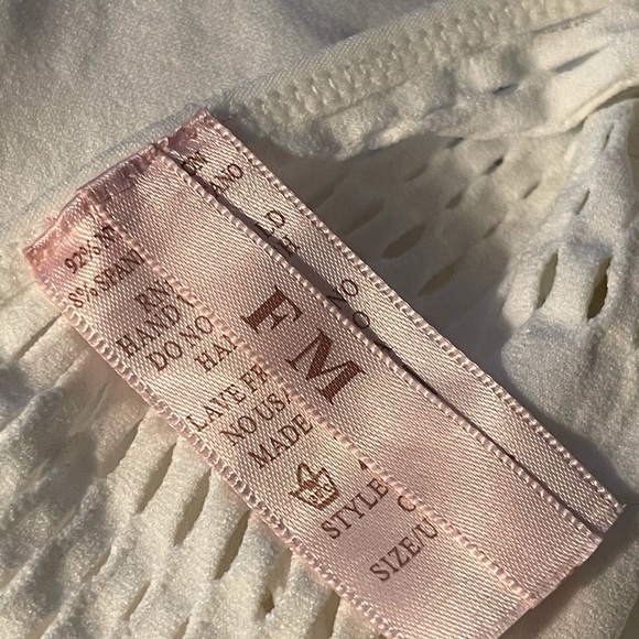 FM bodycon sexy dress with laser cut outs - Picture 4 of 7